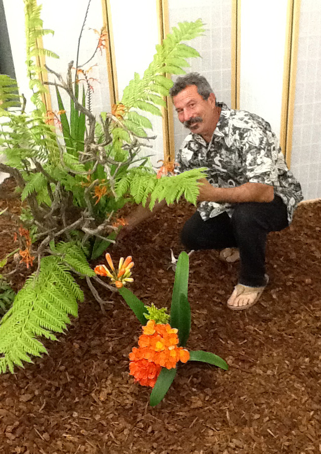 Ken Fernandes with his Award Winning Floral Creation